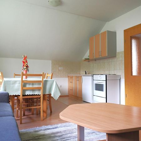 Apartman M. Rados Купрес Экстерьер фото