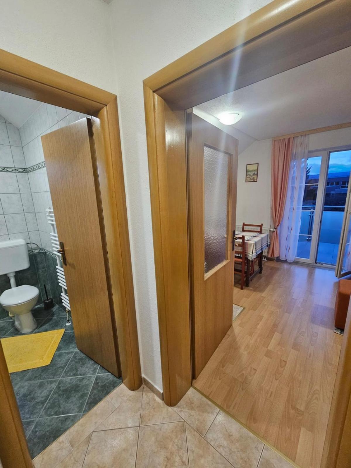 Apartman M. Rados Купрес Экстерьер фото
